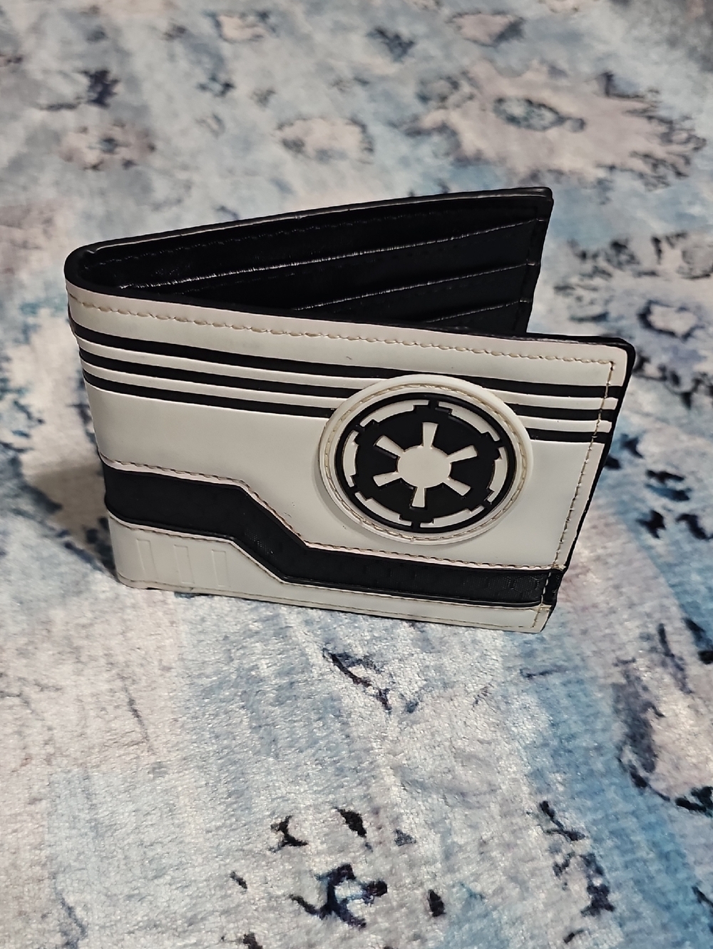 Star Wars Empire Ensignia Vintage Wallet